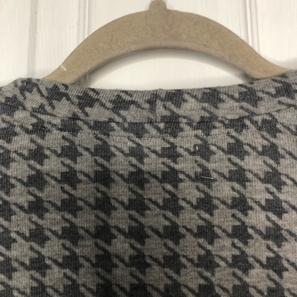 Sundry Houndstooth Python Drapey Cardigan - Picture 9 of 12